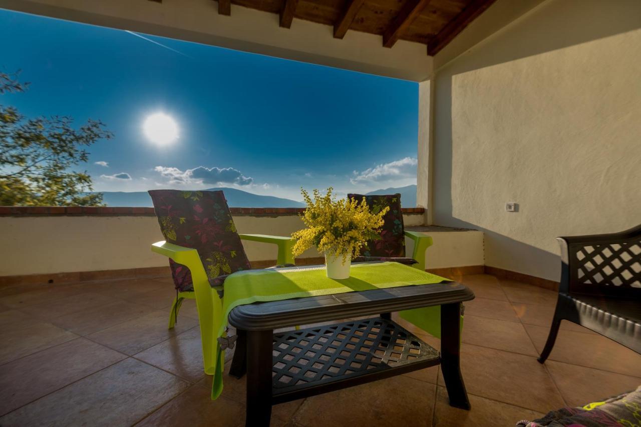 Holiday Home Nives Тиват Екстер'єр фото