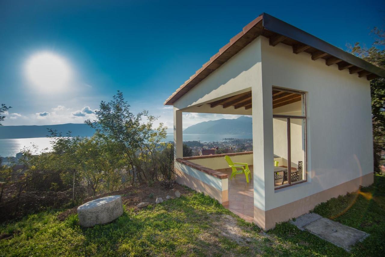 Holiday Home Nives Тиват Екстер'єр фото