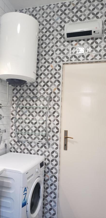 Holiday Home Nives Тиват Екстер'єр фото